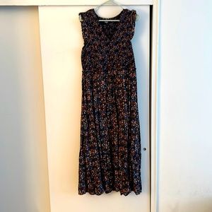 Old navy smocked floral maxi sleeveless dress XL navy